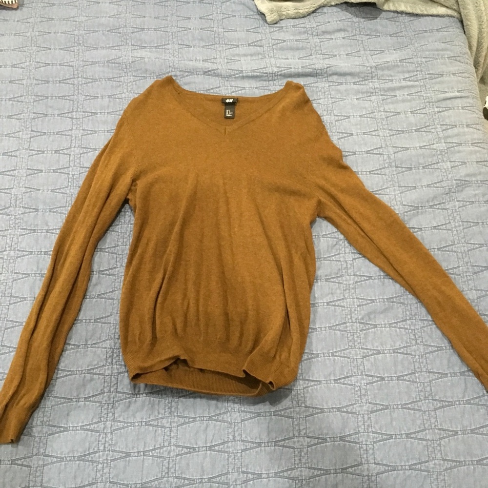 Men’s small brown h&m sweater